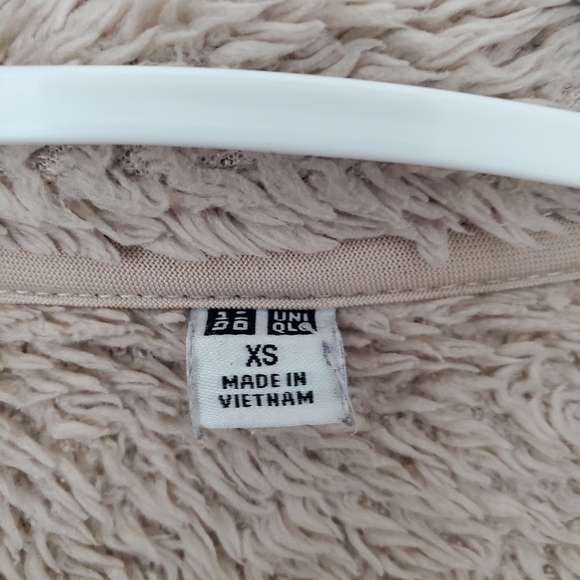 Uniqlo Fleece Full-Zip Jacket - Picture 3 of 3